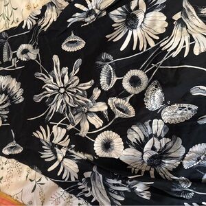 Zara woman floral skirt